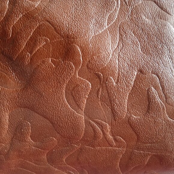 Vintage genuine leather brown clutch with tassel made in Columbia. - Picture 6 of 6